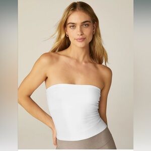 Beyond Yoga Spacedye Strapless Top 🤍